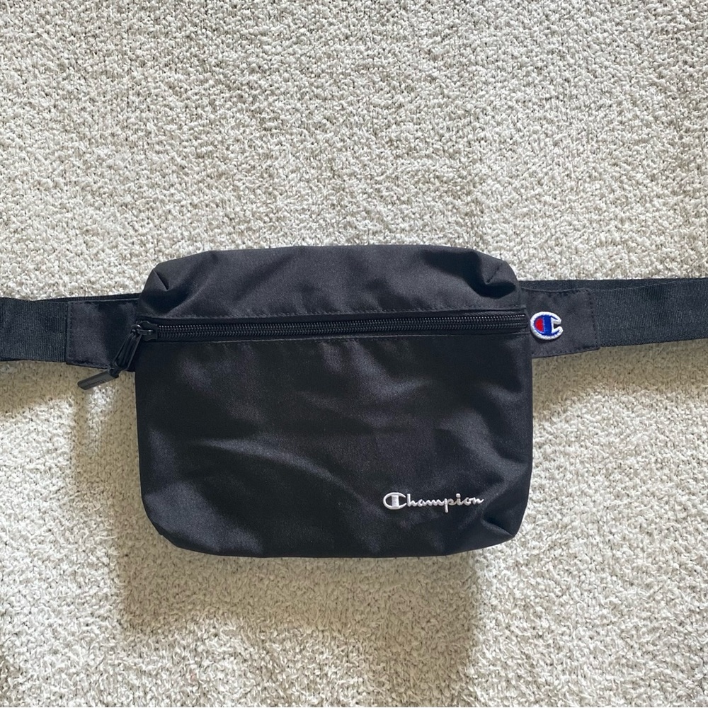 Champion belt bag